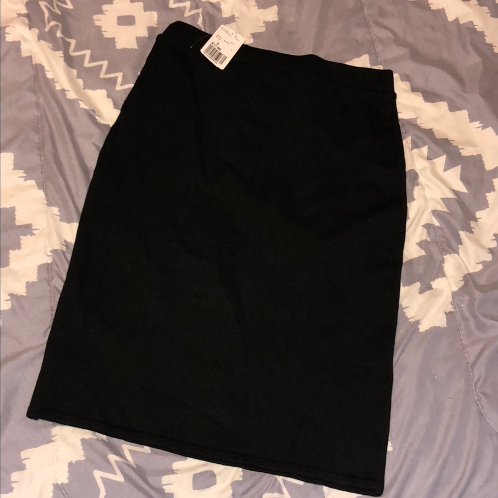 Forever 21 fleece like pencil skirt very stretchy